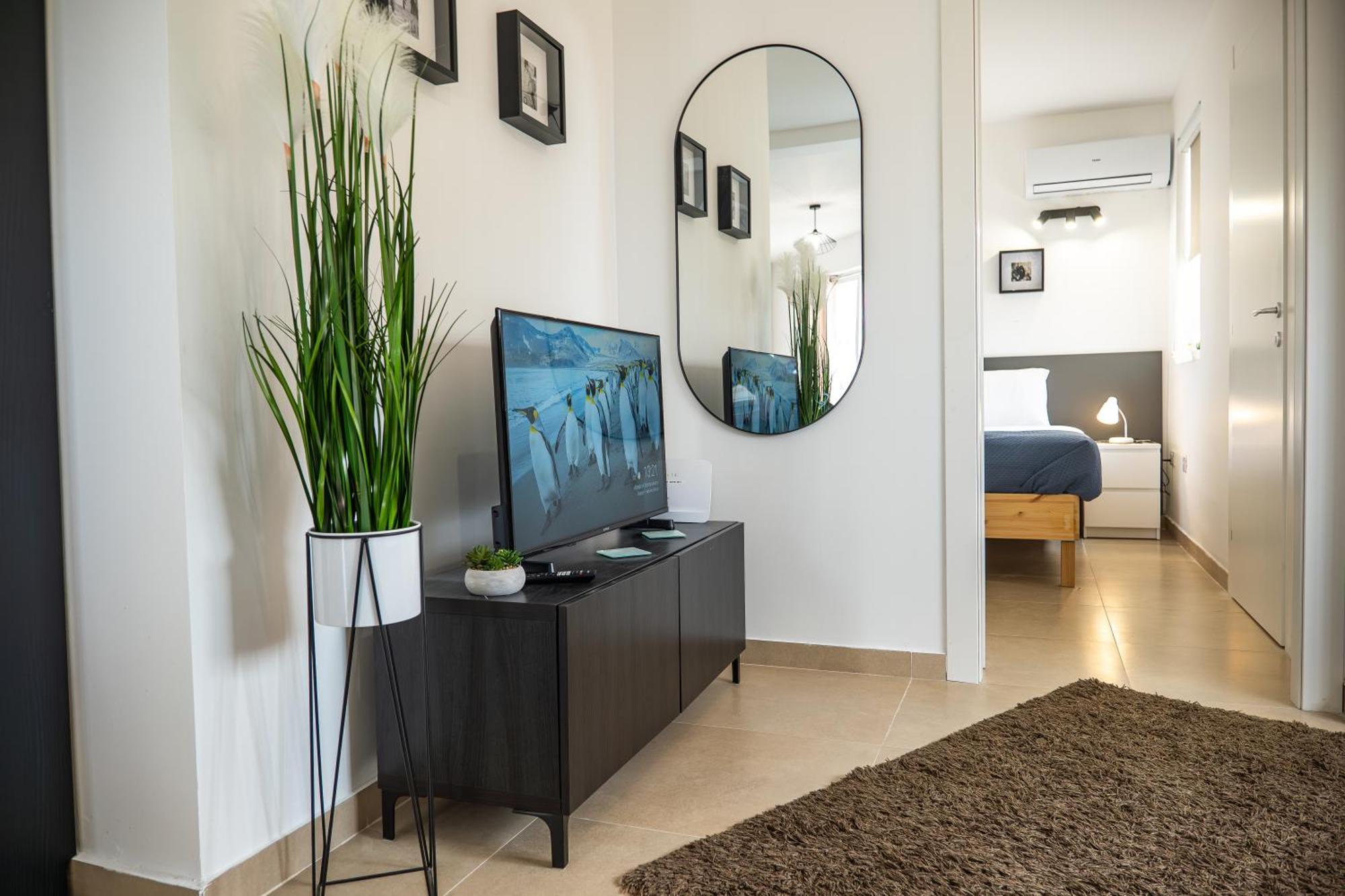 Stella & Rosie - Two Bedroom Apartment's By Eldi *